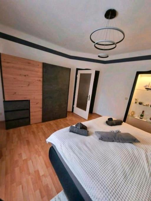 Lauta Ferienwohnung *Zur Weinbergstrasse* מראה חיצוני תמונה