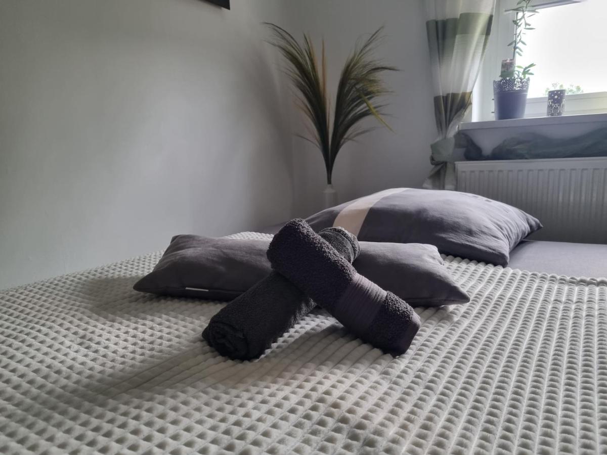 Lauta Ferienwohnung *Zur Weinbergstrasse* מראה חיצוני תמונה
